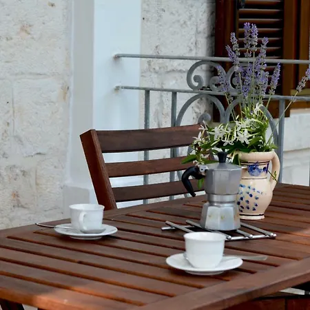 Bed & Breakfast La Rava E La Fava *